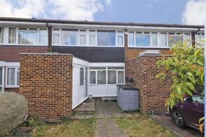 29, Pond Green, Ruislip HA4 6EW