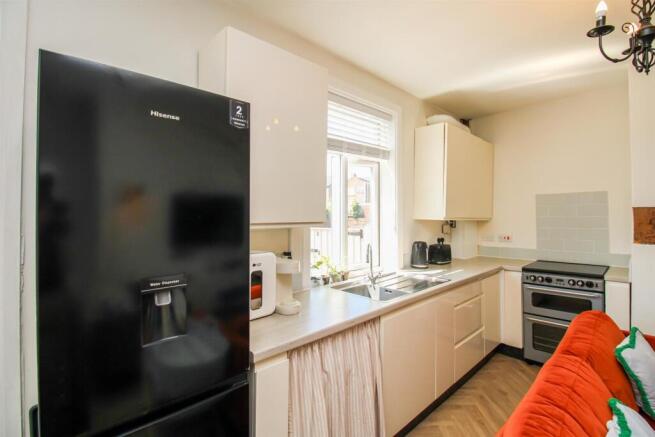 2 bed End of Terrace for sale Image 4