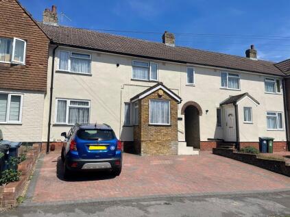 3 bedroom - 2 reception rooms - Stunning views