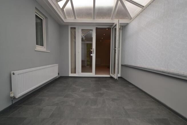 2 bed Semi-Detached Bungalow for sale Image 9
