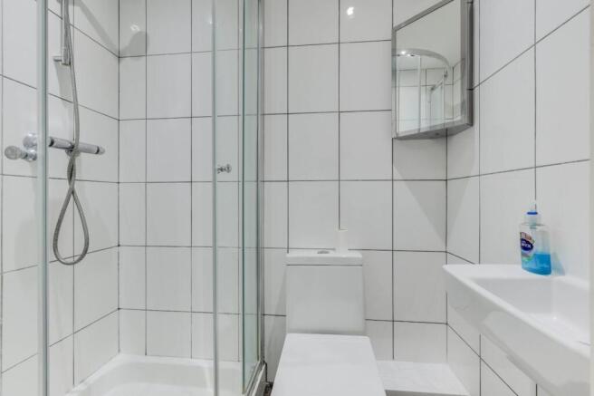 1 bed Flat for sale Image 6