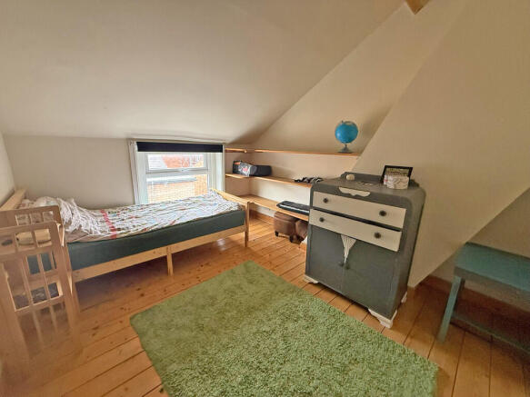 3 bed Terraced for sale Image 7