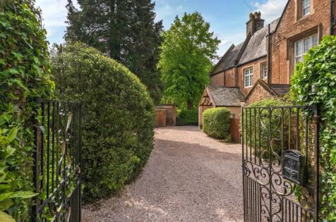 Broadclyst, Exeter