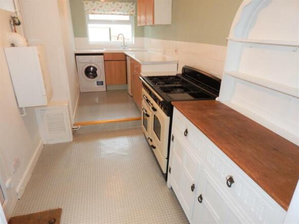 Kitchen.JPG