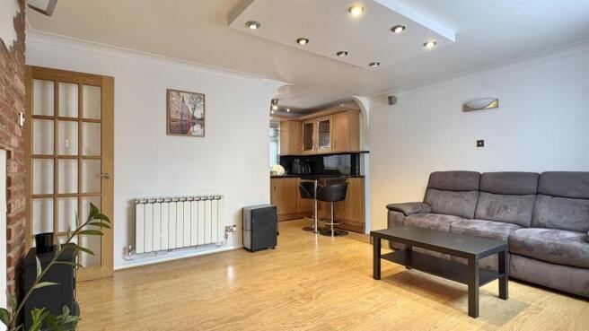 Alhallows Rd, E6 For Sale By Barrain London Estate