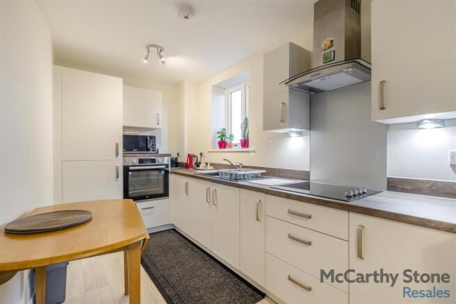 1 bed Apartment for sale Image 5