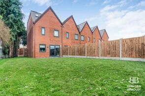4, Boss Close, Hornchurch RM12 4FY
