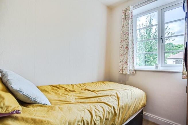 3 bed Semi-Detached for sale Image 11