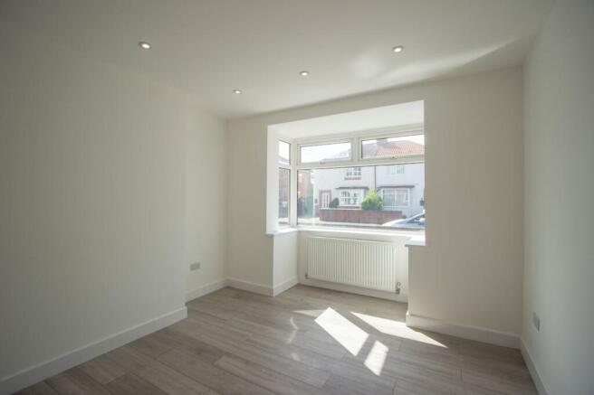3 bed House to rent Image 4
