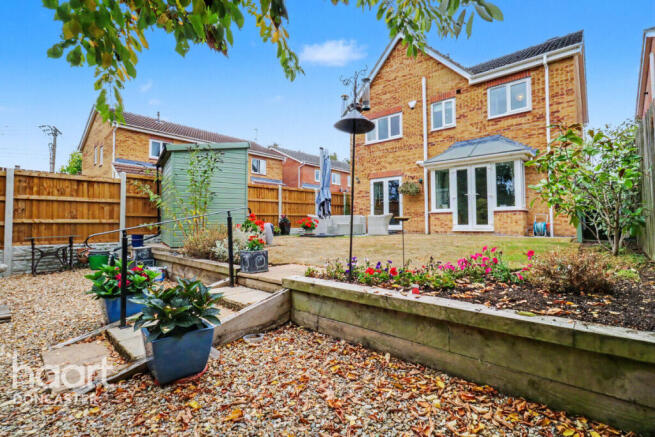 4 bed Detached for sale Image 4