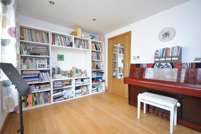 Photo 9