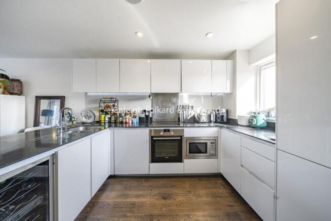 b4fcfb9e-5478-451f-a