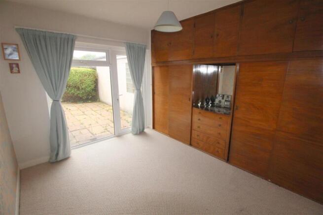 Filey Rd, bed 2.JPG