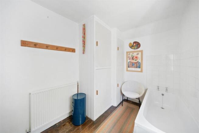 HOUSE BATHROOM