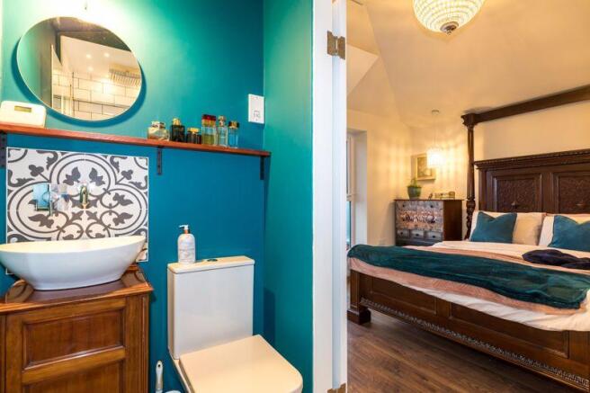 Ensuite