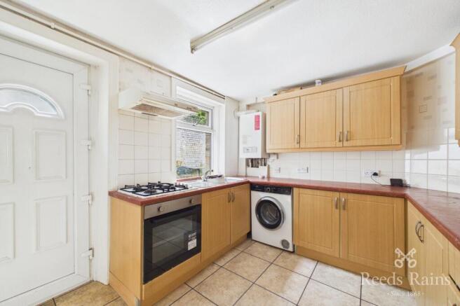 3 bed Terraced to rent Image 5