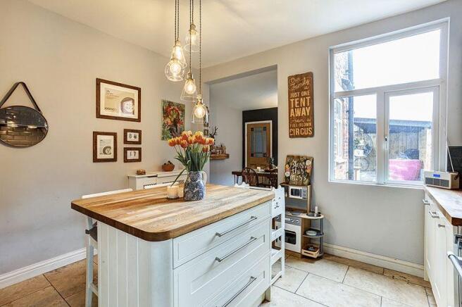 DINING KITCHEN