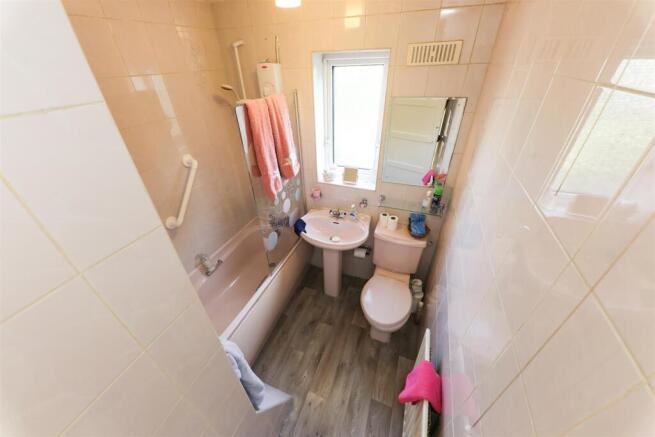 3 bed Semi-Detached for sale Image 8