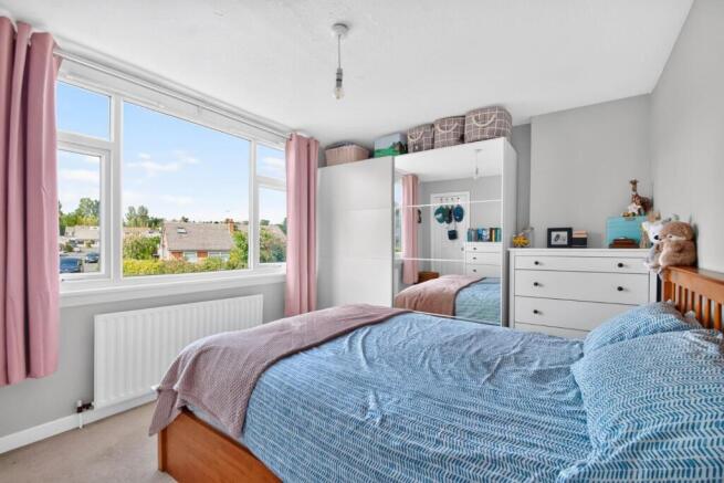 3 bed Semi-Detached for sale Image 10