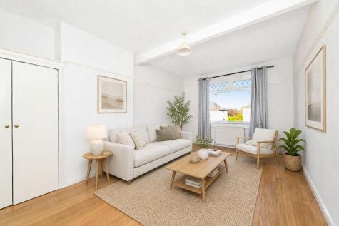 23/2 Stenhouse Avenue, Edinburgh EH11 3HZ