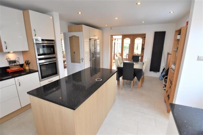 kitchen2.JPG