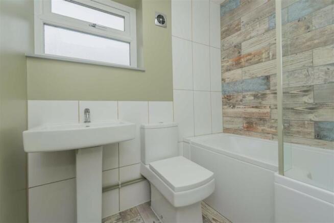 Bathroom / WC: