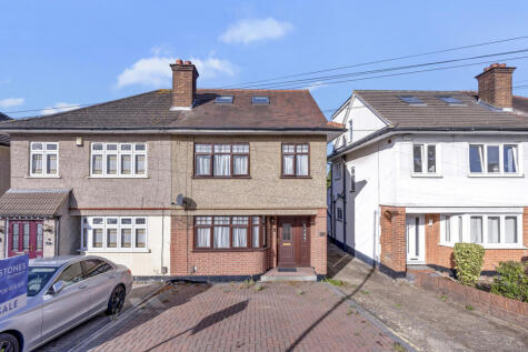 Clockhouse Lane, Collier Row, RM5