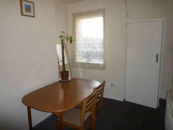 REAR DINING ROOM