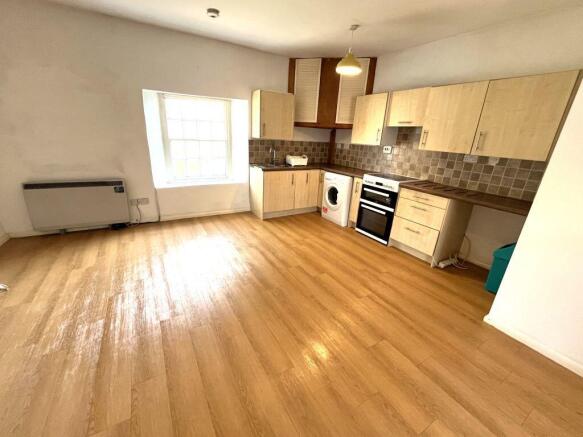Lounge/Kitchen
