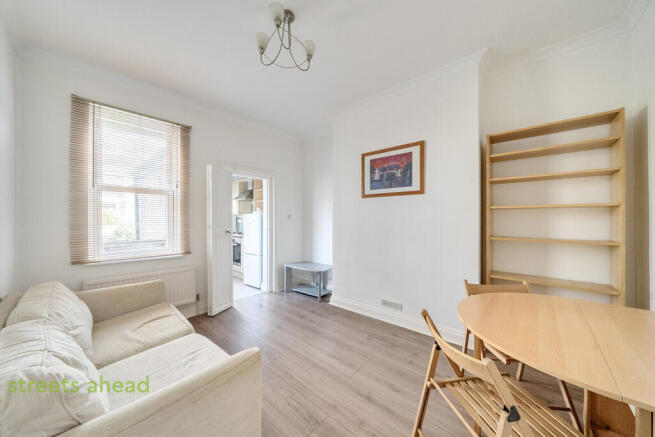 b8f32eae-98a8-40f...