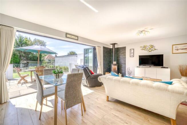 Elgin Road, Lilliput, Poole, Dorset, BH14 photo 4