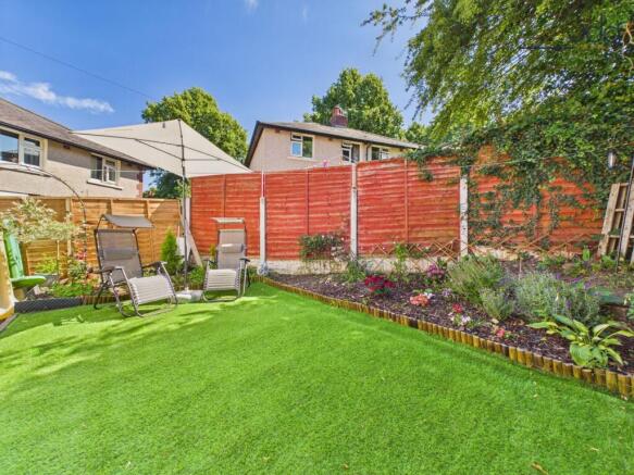 Spacious South facing garden