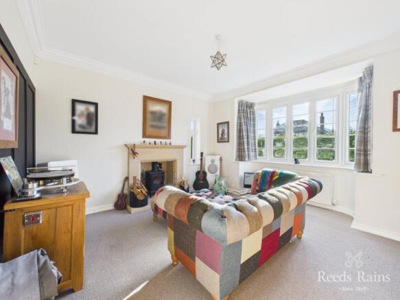 4 bed Detached for sale Image 9