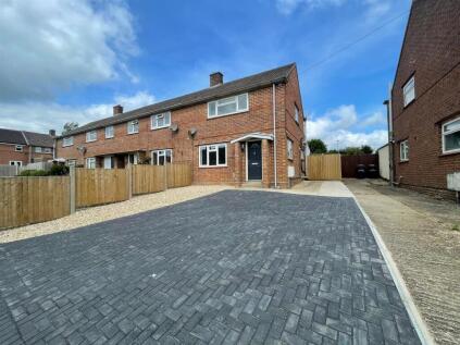 Langmead Road, Crewkerne