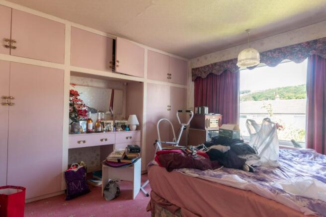 3 bed Semi-Detached for sale Image 5