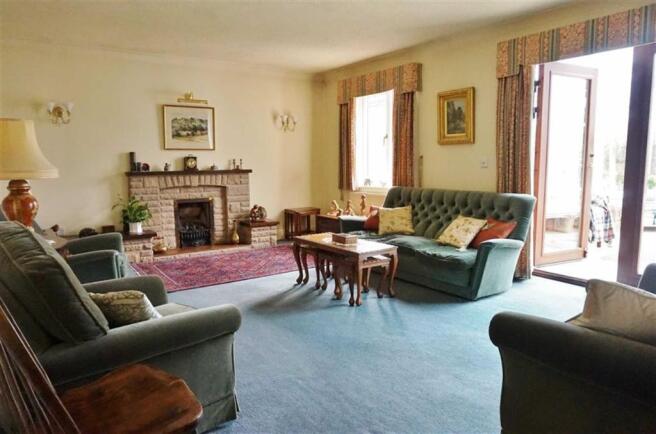 SITTING ROOM