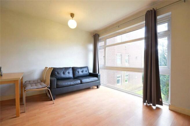 Kitchen/Lounge
