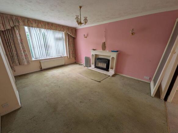 3 bed Detached for sale Image 2