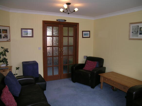 LOUNGE 2