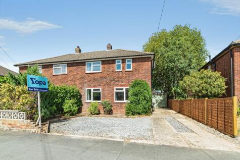 Hartmead Road, Thatcham, RG19
