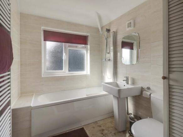 Bathroom (Family Bathroom)