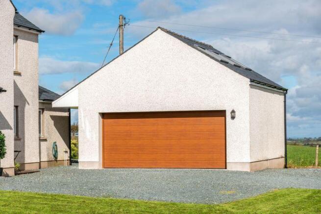 Garage and par...