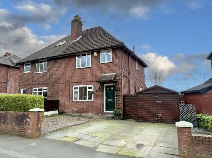 Highfield Avenue, Romiley