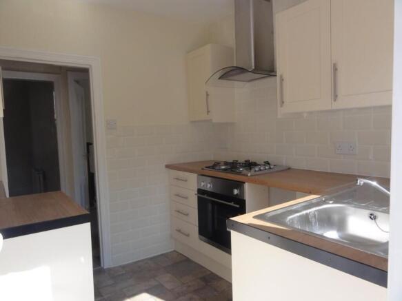 Kitchen3.JPG