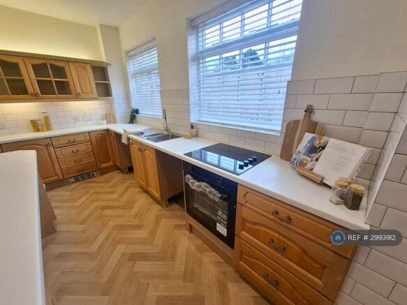 3 bed Terraced to rent Image 7