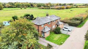 4, South Farm Cottages, Shenley Lane, St. Albans AL2 1AD
