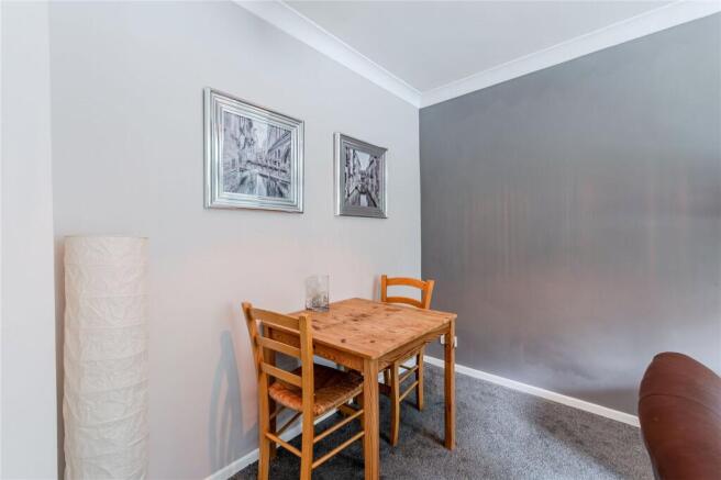 2 bed Apartment for sale Image 4
