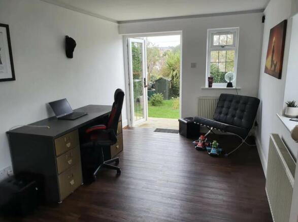 Photo 6