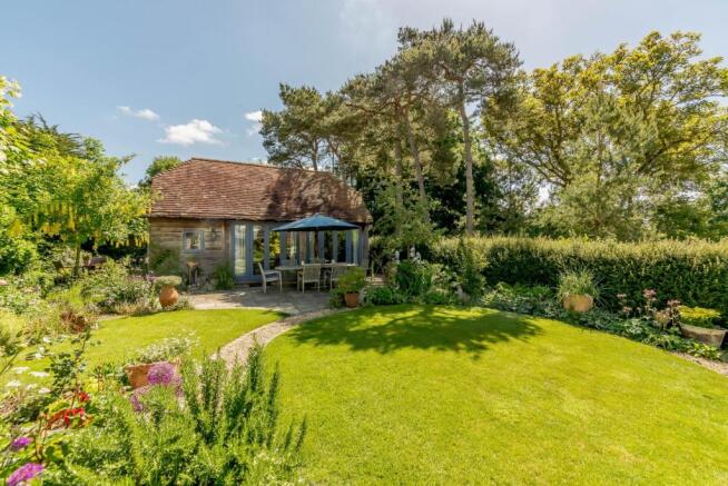 Separate Annexe