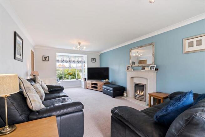 38 Lady Grey Avenue Interior-6.jpg
